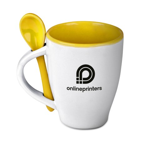 Tasse en céramique jaune avec cuillère assortie.