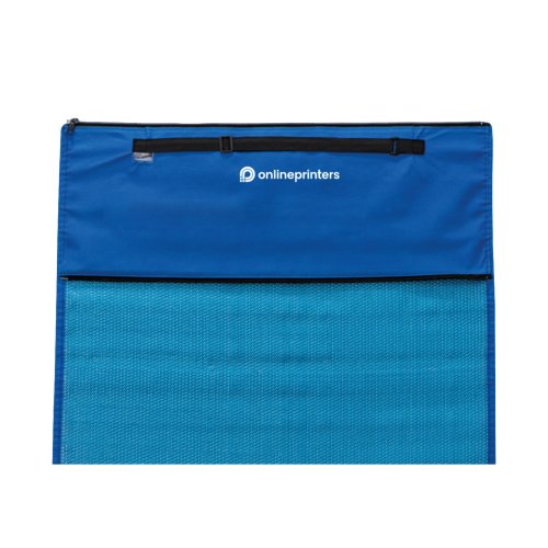 Tapis de plage bleu avec poigne de transport et fermeture clair.