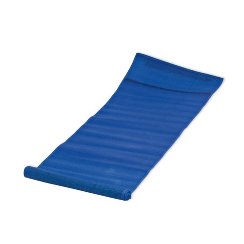 Tapis de plage en tissu bleu  enrouler.