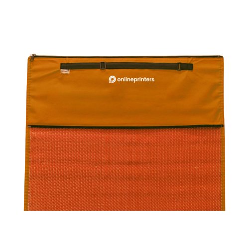 Tapis de plage orange avec poigne de transport et motif.