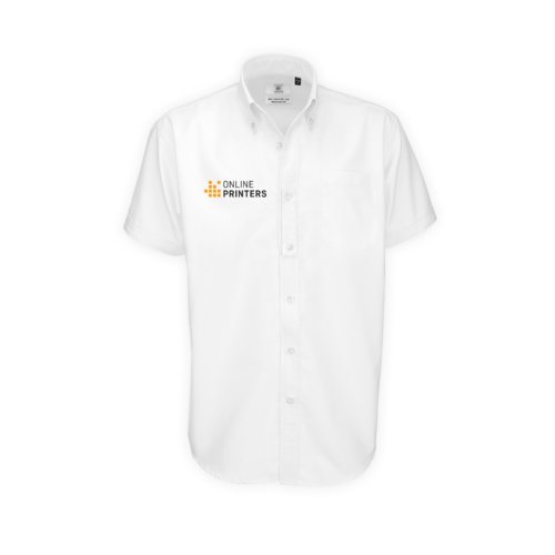 Chemise blanche en coton et polyester  manches courtes.