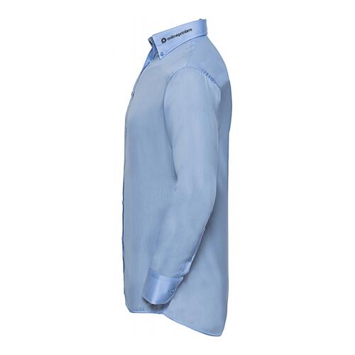 Chemise en coton bleu ciel pour hommes, infroissable et � manches longues.