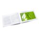 Brochure en papier naturel avec plusieurs pages et reliure agrafe.