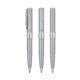 Stylo  bille en mtal argent avec finition brillante et mcanisme  poussoir.