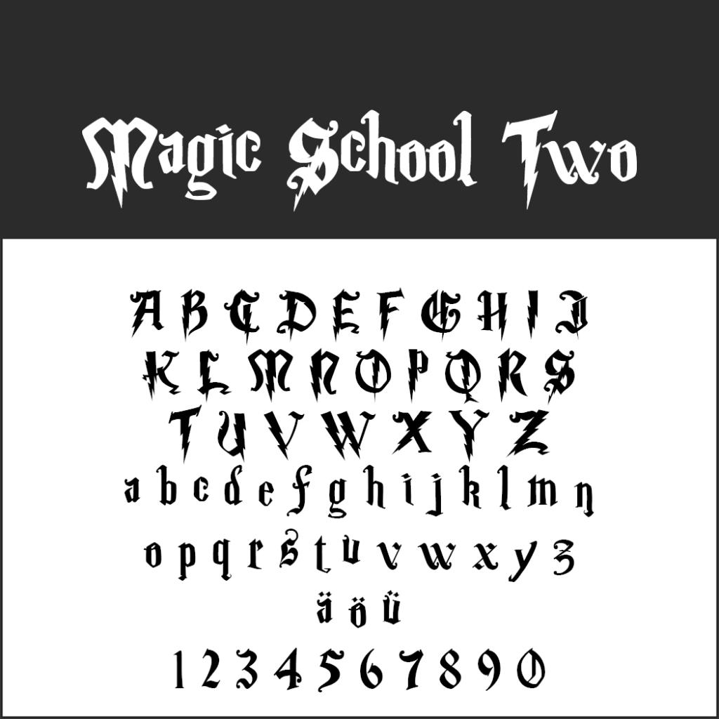 Affichage noir et blanc de la police « Magic School Two » de style gothique. Elle présente des lettres majuscules et minuscules, des caractères spéciaux « ä, ö, ü » et des chiffres de 0 à 9. Le titre de la police est placé en haut, dans un style décoratif.