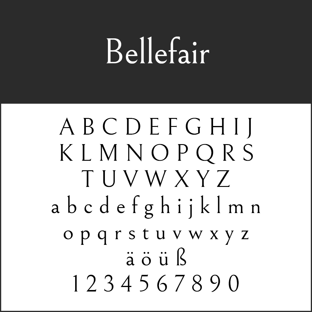 L'image met en valeur la police Bellefair, une élégante police typo serif. Elle présente avec élégance les lettres majuscules et minuscules de A à Z, les caractères spéciaux ä, ö, ü, ß et les chiffres de 0 à 9.