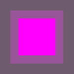 Une image carrée composée d'un carré rose vif au centre, entouré d'une bordure violet moyen et d'une bordure extérieure gris foncé. Les couleurs créent un motif géométrique superposé.